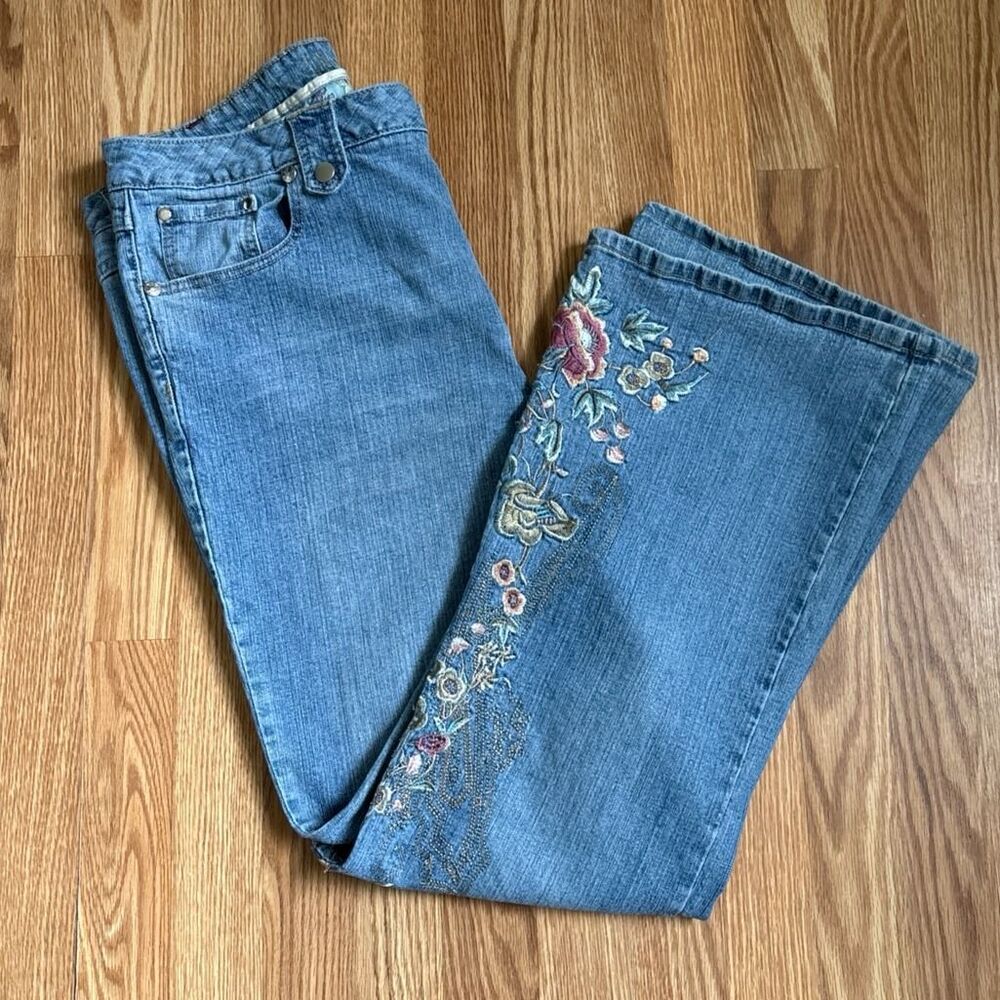 Embroidered jeans womans flair wide leg used belt buckles floral pastel flowers